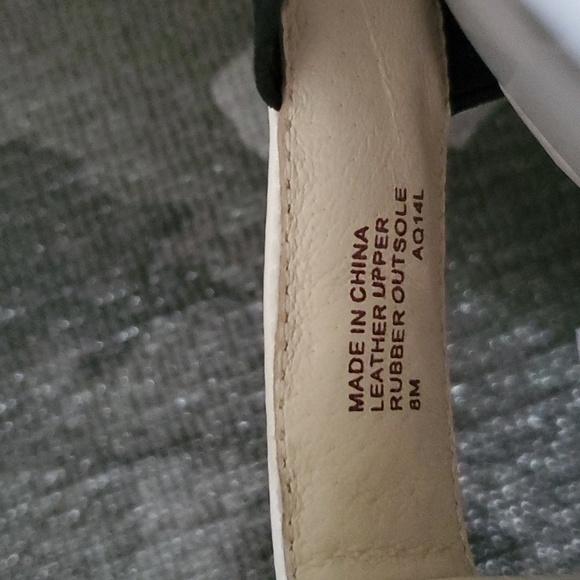 Michael Kors Codie Black & White Leather Sandal - Picture 11 of 12